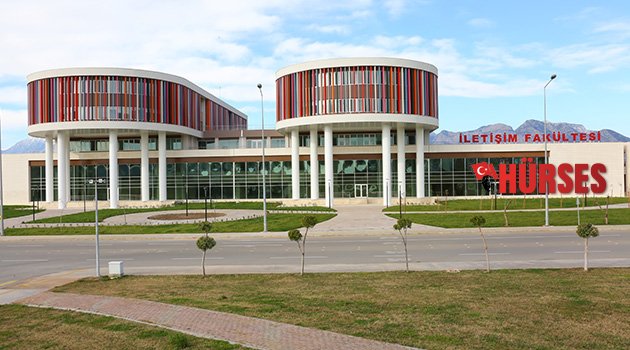 İletişim Fakültesi yeni binasında