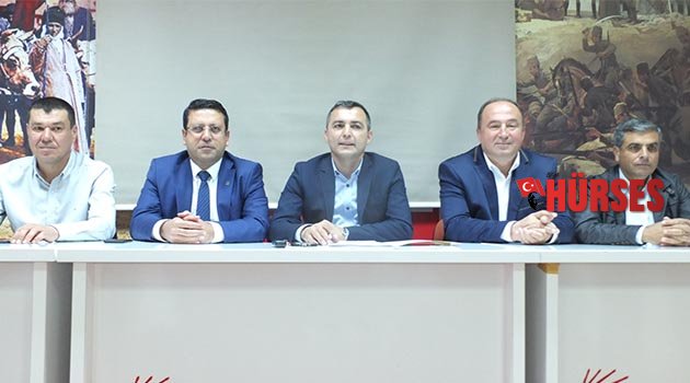 İnsanlığa ihanet ediyorlar