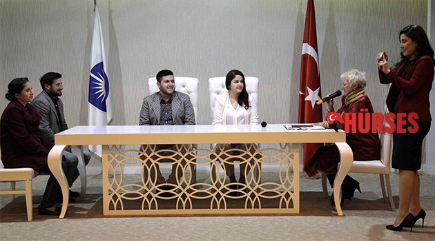 İŞİTME ENGELLİ ÇİFTE ASMEK TERCÜMAN OLDU