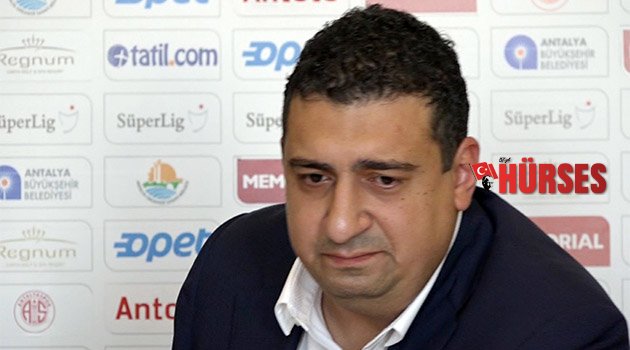 İstifa etti ve ağlayarak masadan kalktı