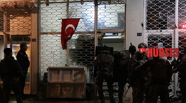 İşyerine giren şüpheliyi, Özel Harekat polisleri yakalandı
