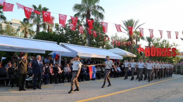 JANDARMA KURULUŞUNU KUTLADI