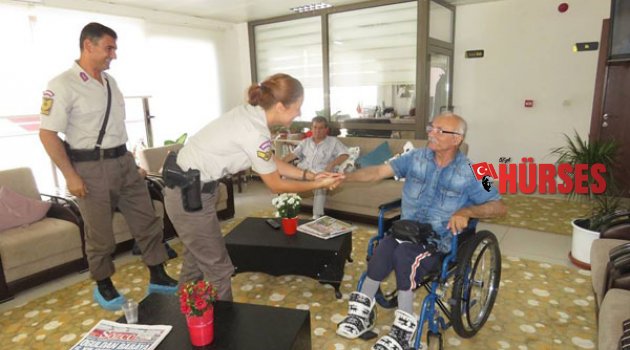 JANDARMA, YAŞLILARI UNUTMADI