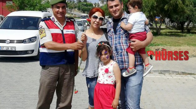 JANDARMADAN ANNELERE KARANFİL