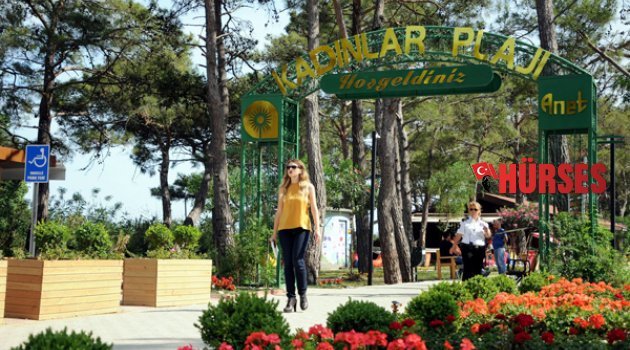 KADINLAR PLAJI, KAPILARINI AÇIYOR
