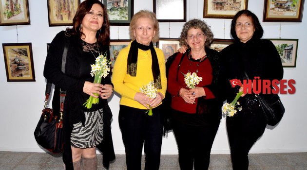 KADINLARDAN RENKLİ SERGİ
