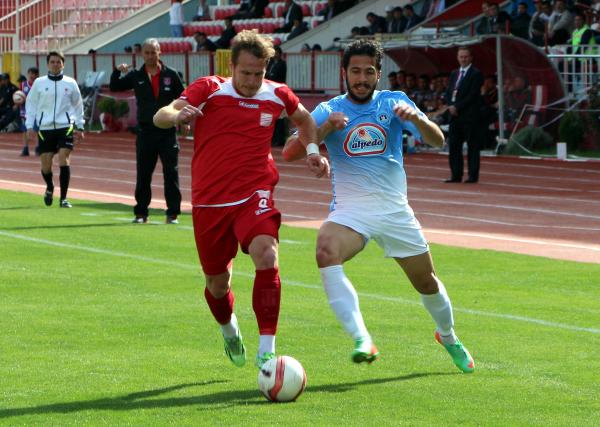 Kahramanmaraş Büyükşehir-ayvalıkgücü Belediyespor: 2-2