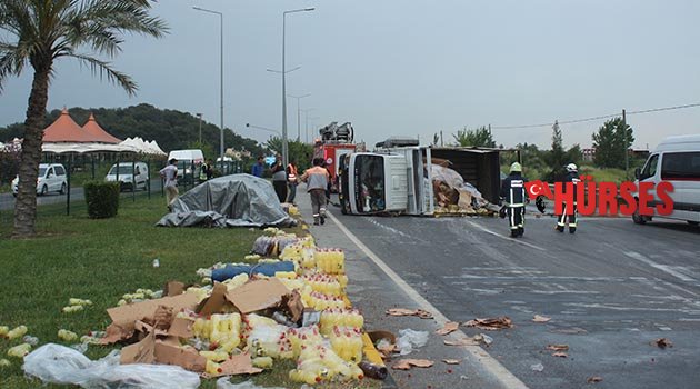 Karayolu pazara döndü