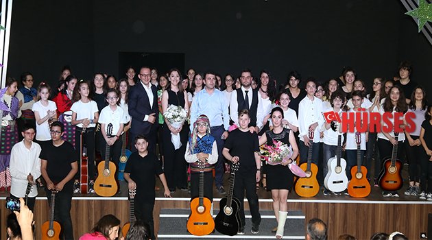 KAREOGRAFİLİ GÖSTERİ