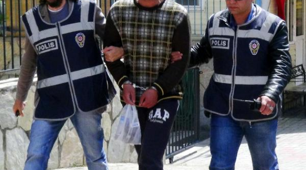 Kavga Ettiği Kişiyi Gözünden Bıçakladı