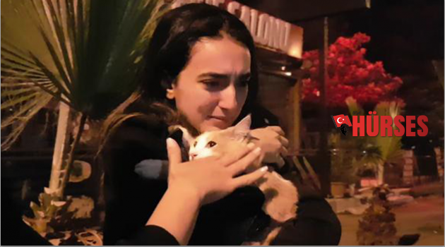 Kedisine kavuşunca gözyaşı döktü