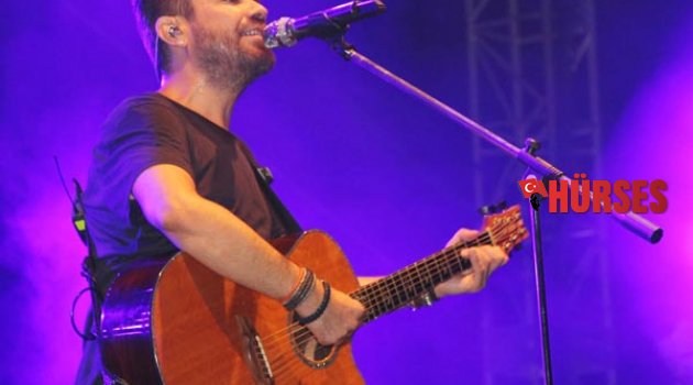 KENAN DOĞULU'DAN UNUTULMAZ KONSER