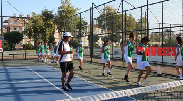 Kepez’den ücretsiz tenis eğitimleri