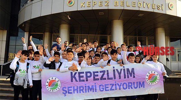 Kepezli çocuklar Antalya'yı geziyor