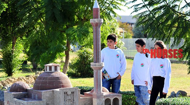 KEPEZLİ ÇOCUKLAR ŞEHRİ ÖĞRENİYOR