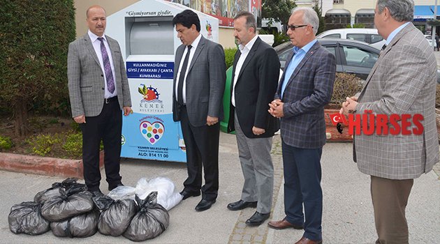 KULLANILMIŞ GİYSİLER KUMBARAYA ATILACAK