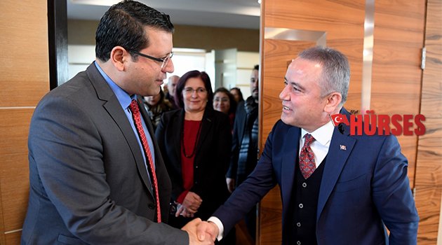 Kumbul’dan Böcek’e zeytindalı