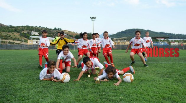 KUMLUCA'DA FUTBOL ŞÖLENİ