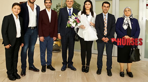 MAKALE YARIŞMASI KAZANANLARINA ÖDÜL