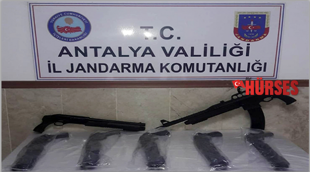Manavgat'ta silah kaçakçılığı operasyou