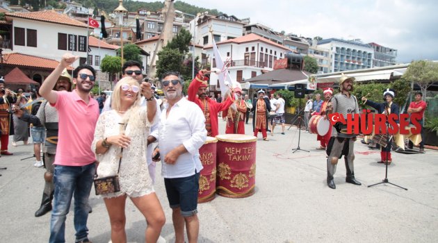 MEHTERLİ KARŞILAMA