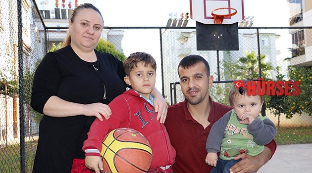 Minik Efe, iki kulağıyla duymaya başladı