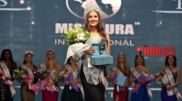 'Miss Aura'nın kraliçesi  Tatar Khusainova