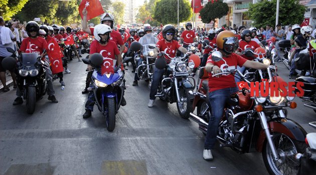MOTORCULARDAN TERÖR PROTESTOSU