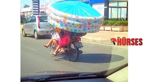 Motosikletle tehlikeli yolculuk
