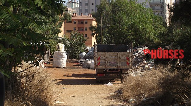 Muhtardan kağıt toplayıcı tepkisi