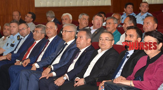 MUHTARLARA UYUŞTURUCU SEMİNERİ