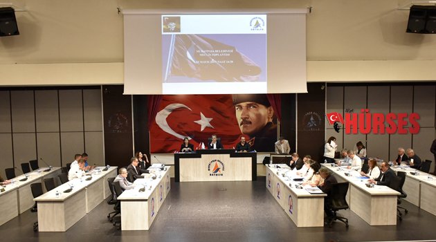 MURATPAŞA MECLİSİ'NDE  REFERANDUM TARTIŞMASI