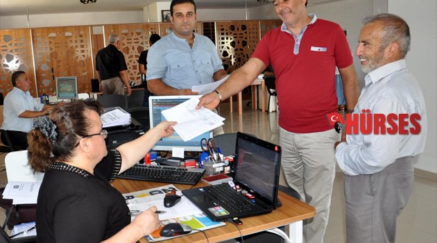 NÜFUS MÜDÜRLÜĞÜ'NDE SEÇİM YOĞUNLUĞU