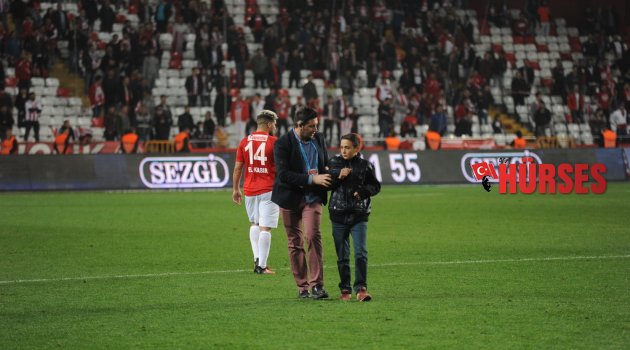 O SADECE BİR ÇOCUK!