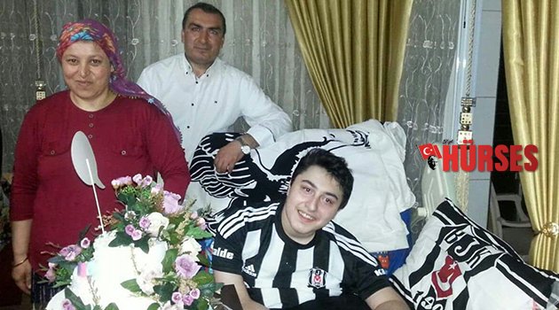 Oğlunun ölümüne dayanamadı