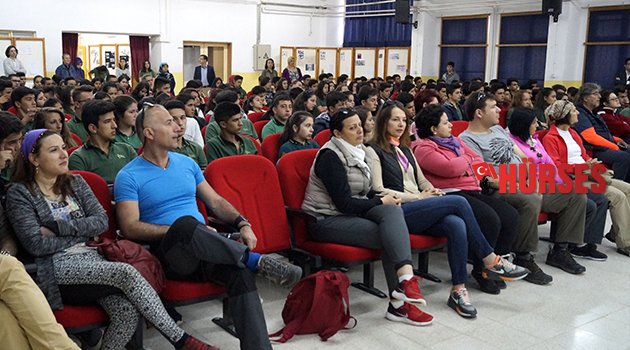 ÖĞRENCİLERE KİTAP KONFERANSI