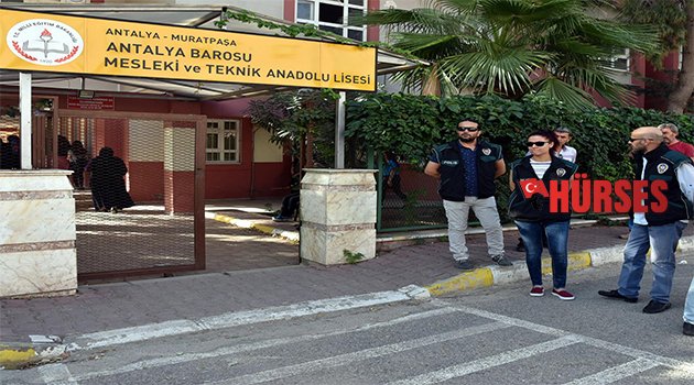OKUL ÖNLERİNDE 'ZEHİR' AVI