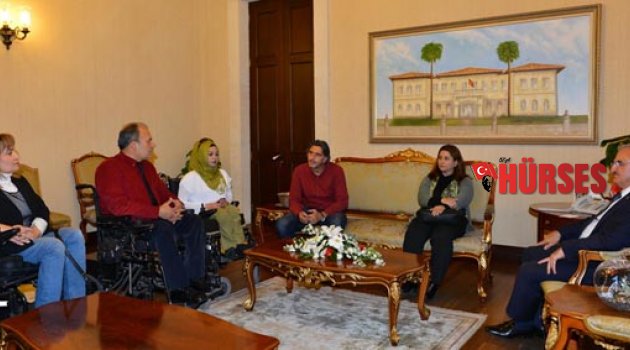 'ÖNCE GÖNÜLLERDEKİ ENGELLERİ KALDIRMALIYIZ'