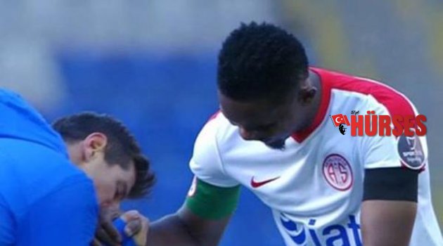 ÖP ETO'O'NUN ELİNİ