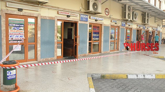 Otogarda bıçaklı kavga