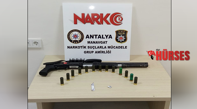 Otomobilden uyuşturucu çıktı