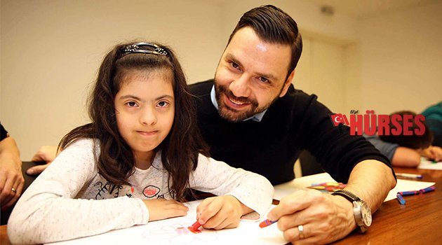 ÖZEL ÇOCUKLARA ‘GÜLERYÜZ’ TERAPİSİ