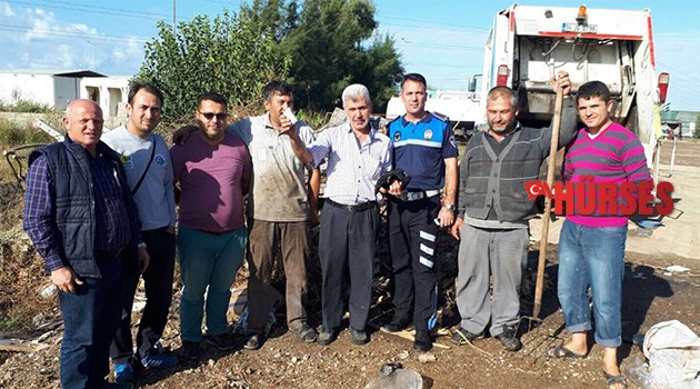 Parası çöp arabasında bulundu