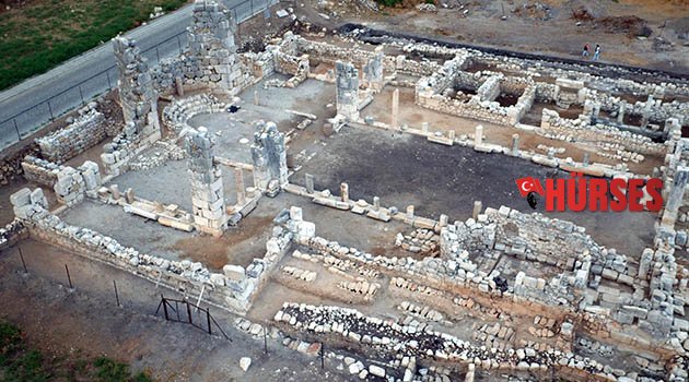 Patara Antik Kenti'nde bazilika ortaya çıkarıldı