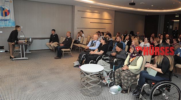 Rotary’den 12 akülü sandalye