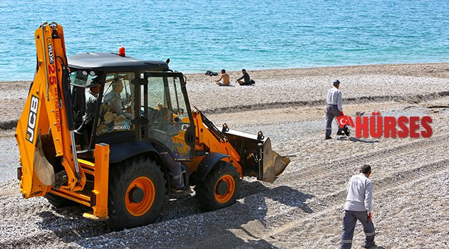 SAHİL TEMİZLENDİ
