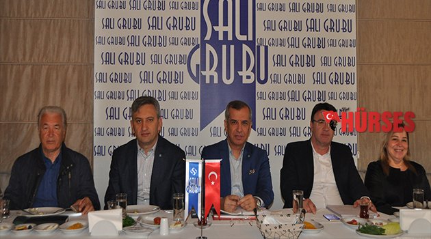 SALI GRUBU'NDA KONU REFERANDUM