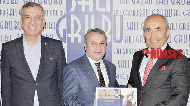 SALI’NIN GÜNDEMİ REFERANDUM