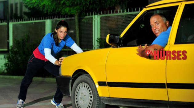 ŞAMPİYONAYA ‘ROCKY’ GİBİ HAZIRLANIYOR