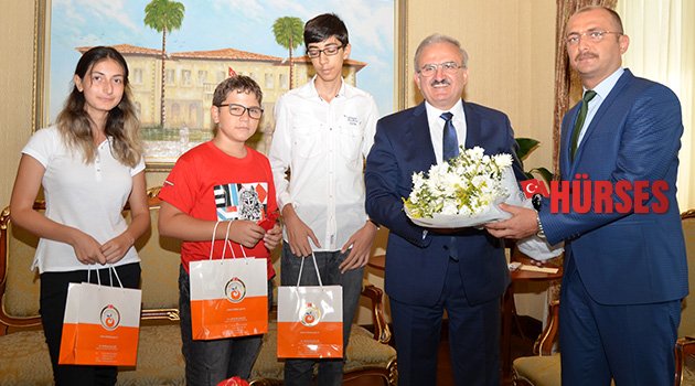 Şampiyonlara validen çeyrek altın